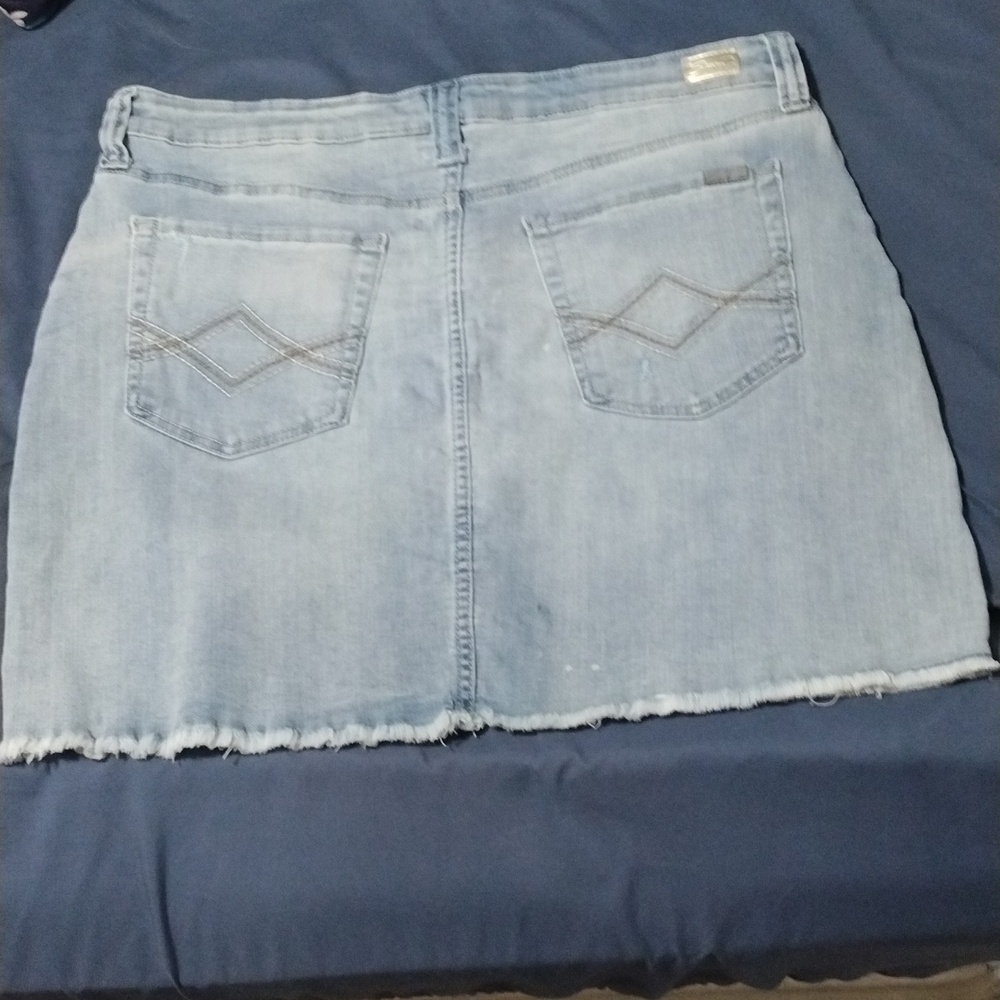 Seven7 denim / jean skirt - Picture 2 of 5